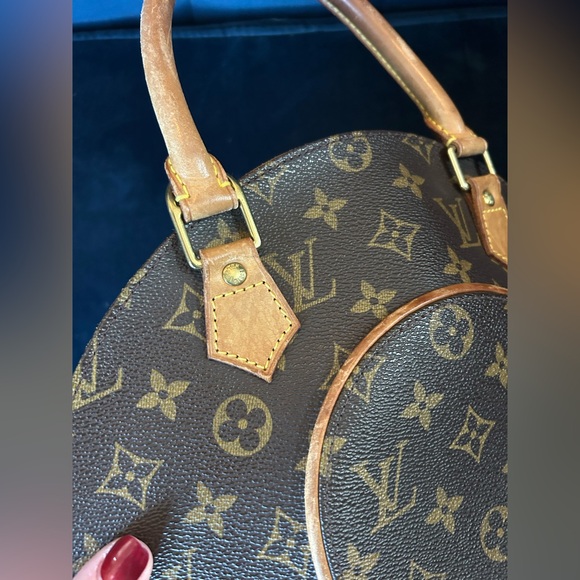 AUTHENTIC Louis Vuitton Ellipse PM - Picture 12 of 16